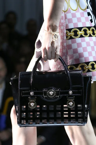 Look 22